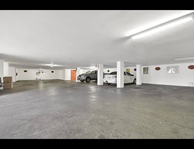 714M² BUSINESS SOLD IN HOUGHTON ESTATE